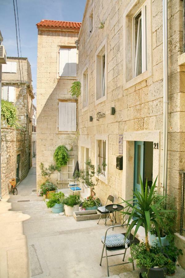 House Bava Hotel Vis Exterior photo